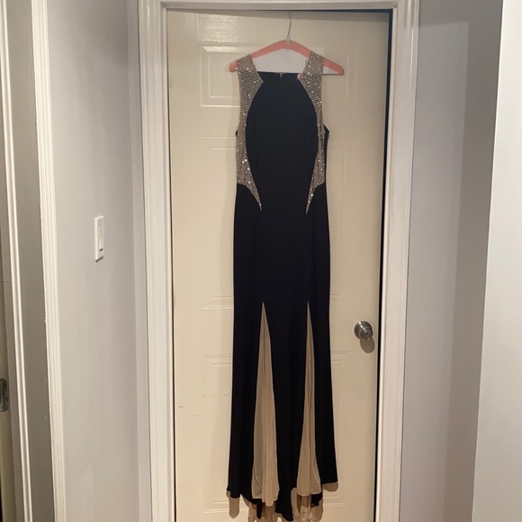 Dress for any black tie event. Made in USA - Picture 2 of 10